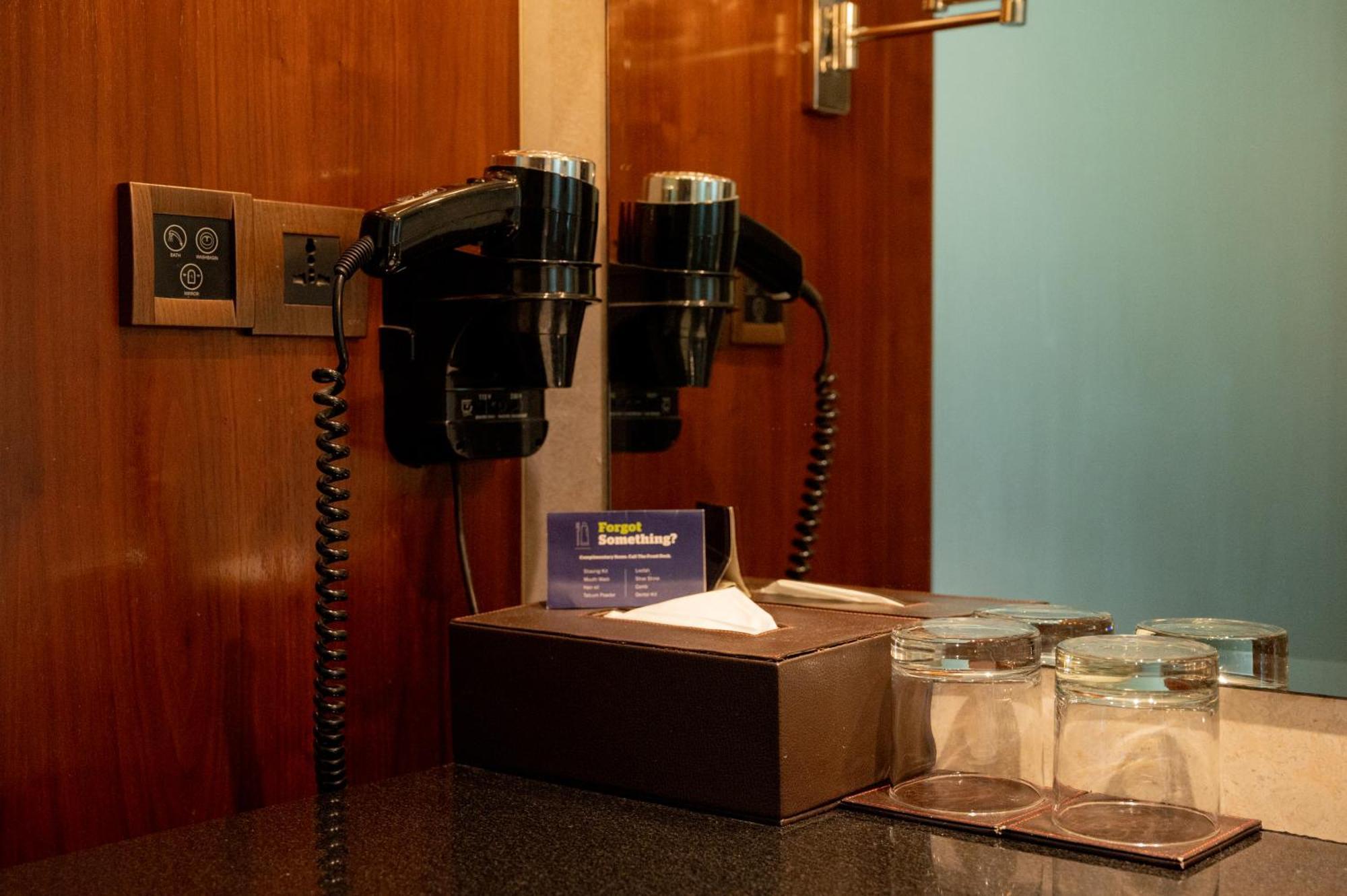 Doubletree By Hilton-Pune Chinchwad Pimpri-Chinchwad Eksteriør bilde