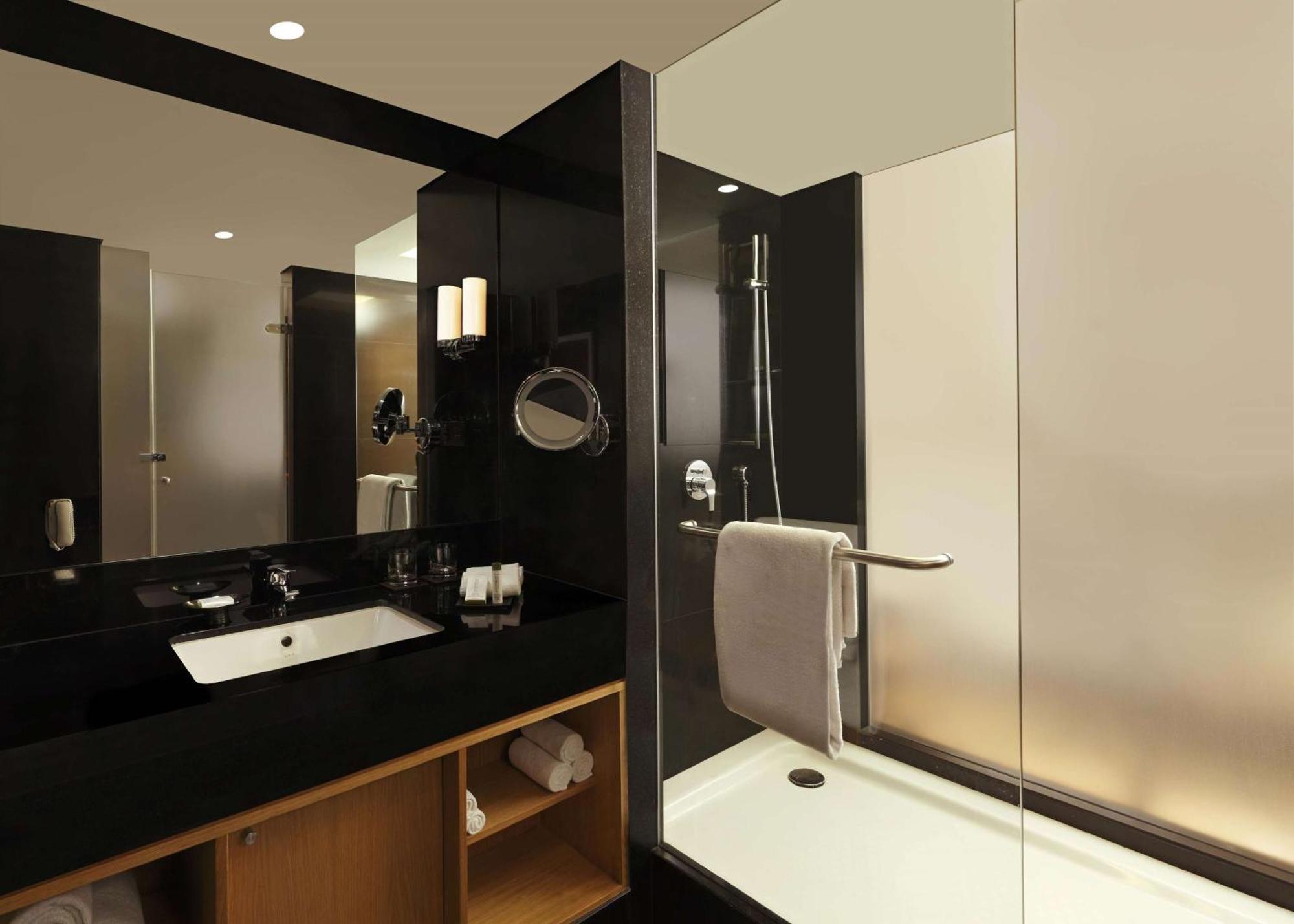 Doubletree By Hilton-Pune Chinchwad Pimpri-Chinchwad Eksteriør bilde